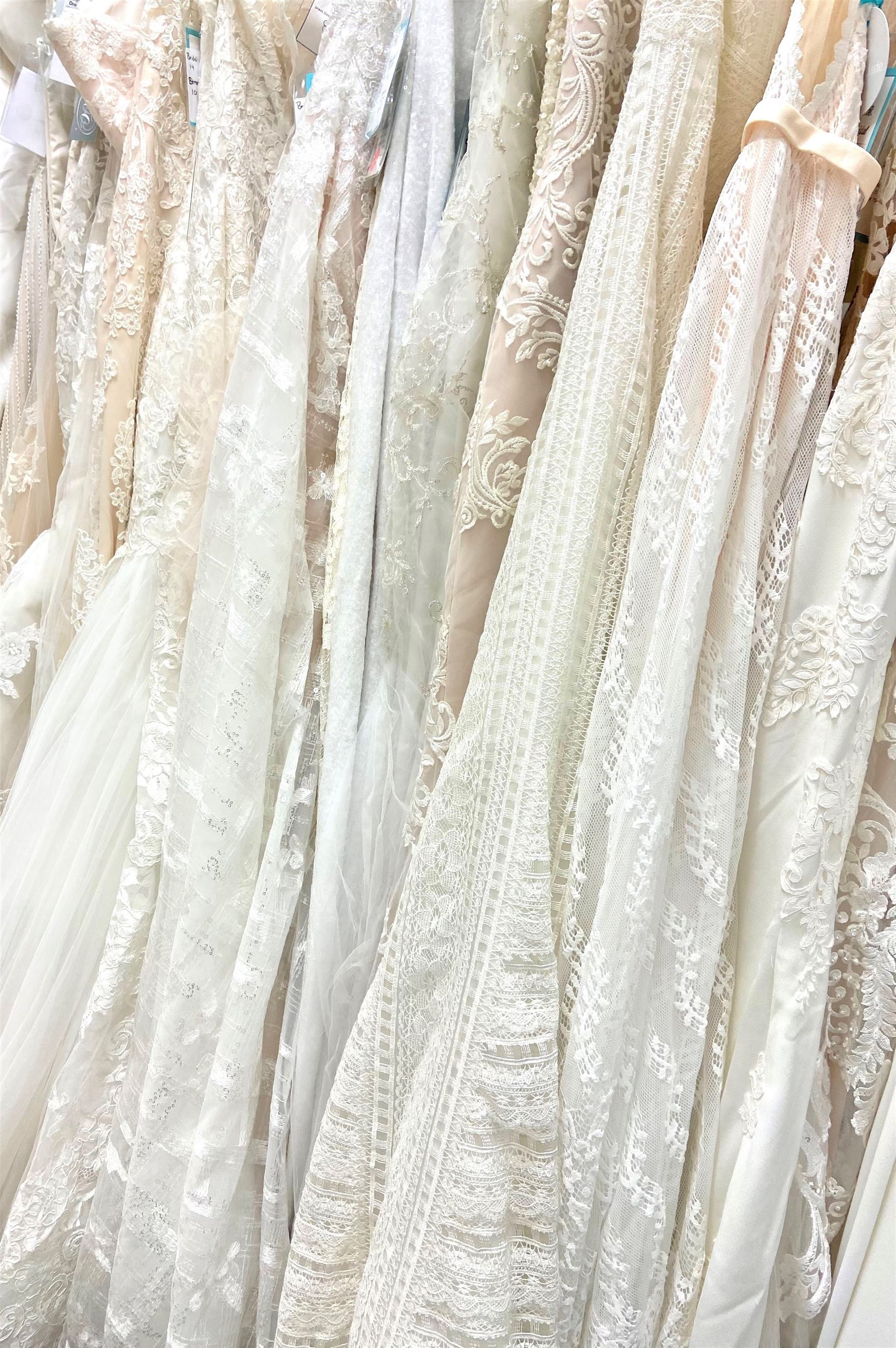 How to shop a sample sale. Desktop Image