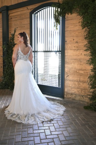 Essense of Australia Plus Size Style #Kendall #2 thumbnail