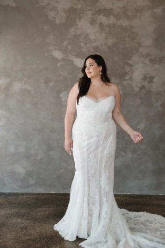Martina Liana Plus Size Style #Gallager #2 thumbnail