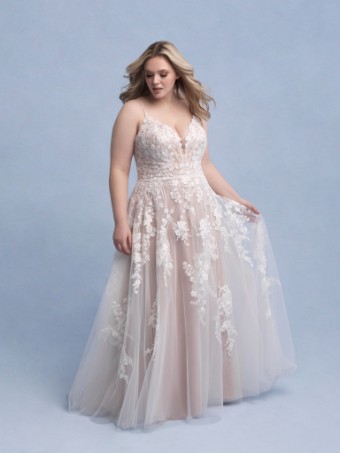 Allure Plus Size Style #Rosalind #3 thumbnail